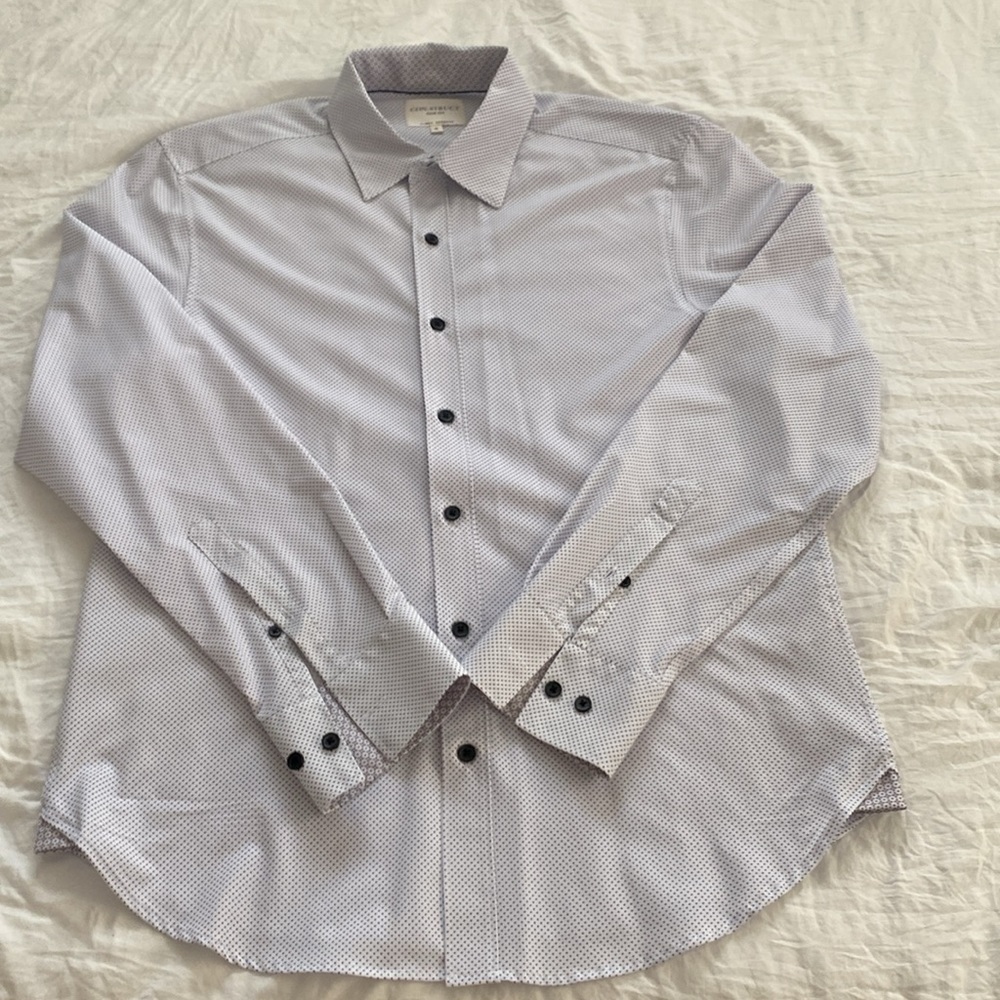 Con.struct Men’s Medium Slim Fit Dress Shirt Light Blue with Dark Blue Dots